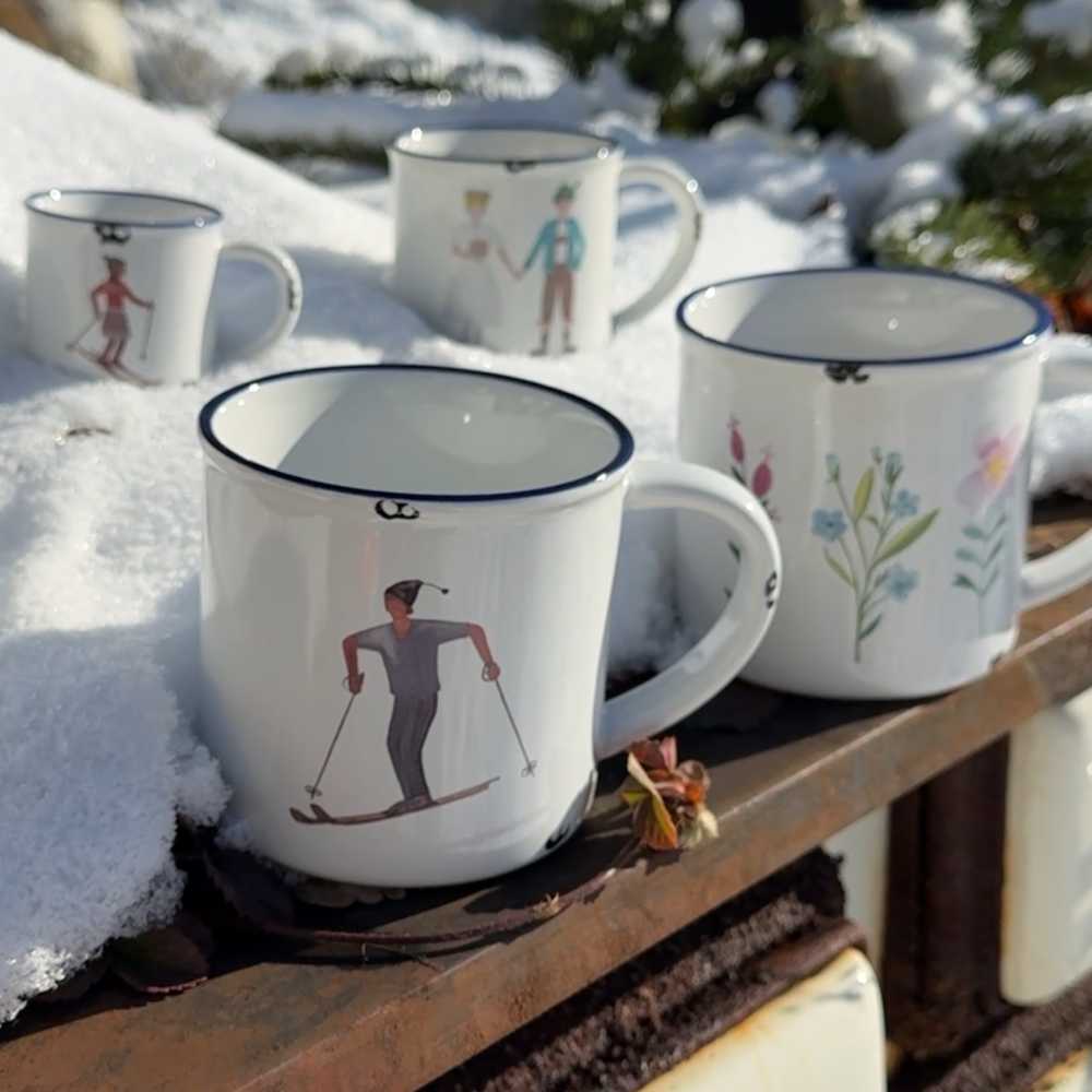 Handgemachte Keramiktasse "Hahnenkamm"