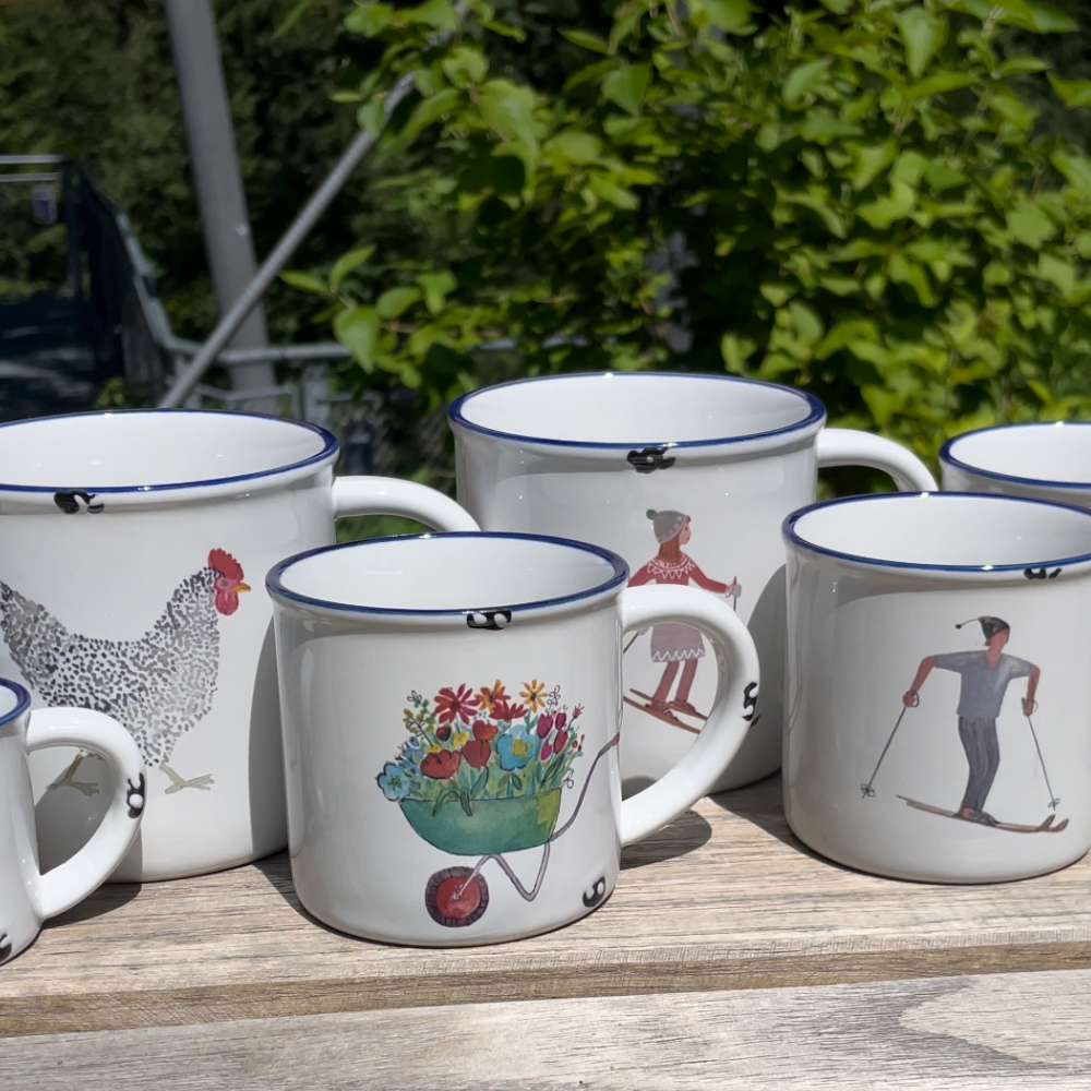 Handgemachte Keramiktasse "Hahnenkamm"