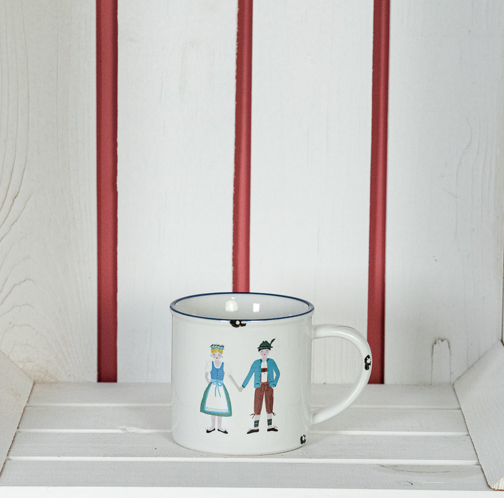 Handgemachte Keramiktasse "Trachtenpaar"